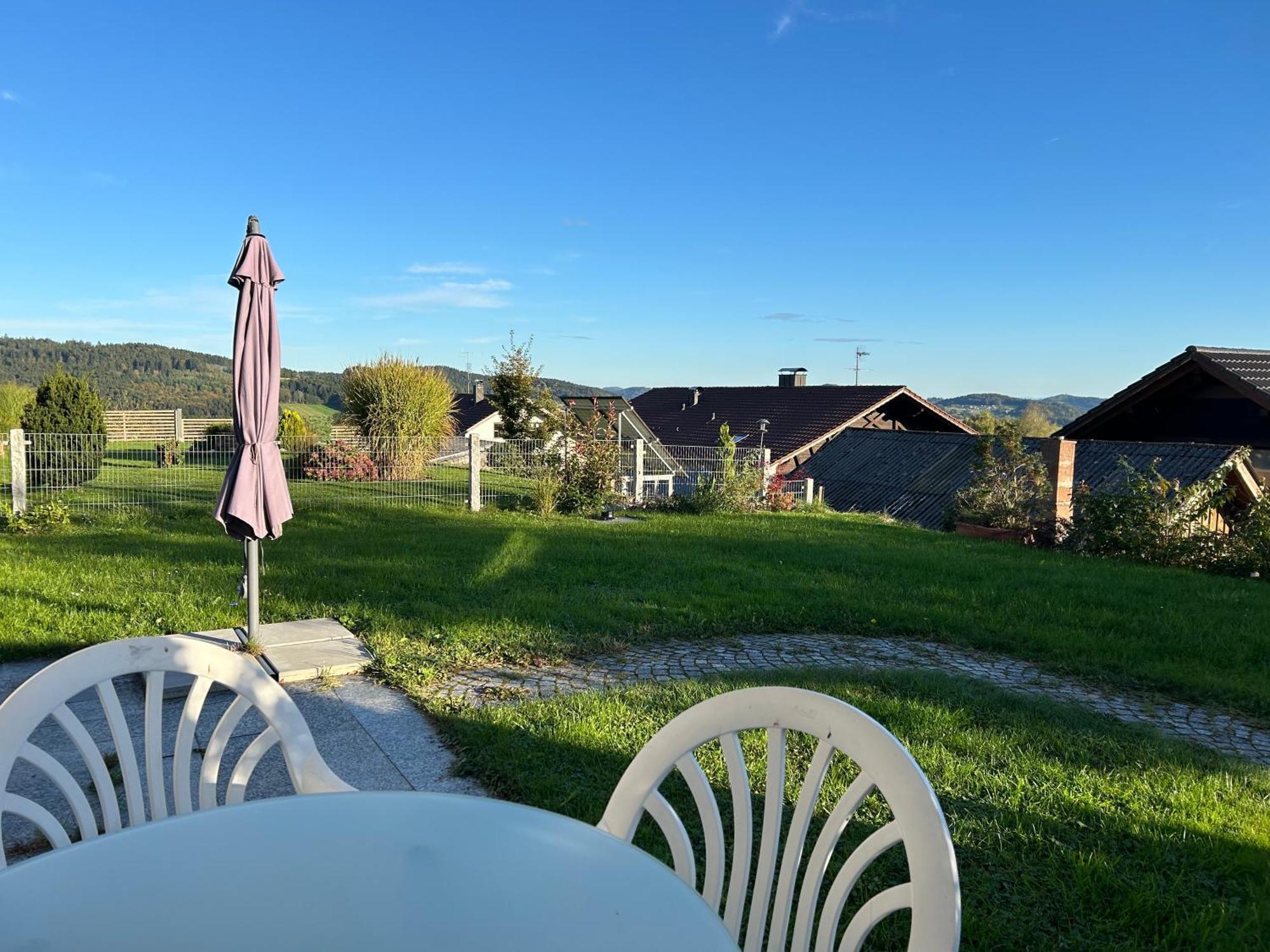 Ferienwohnungen Alpenblick Mit Garten -Panoramasauna- Kirchdorf im Wald Exterior foto